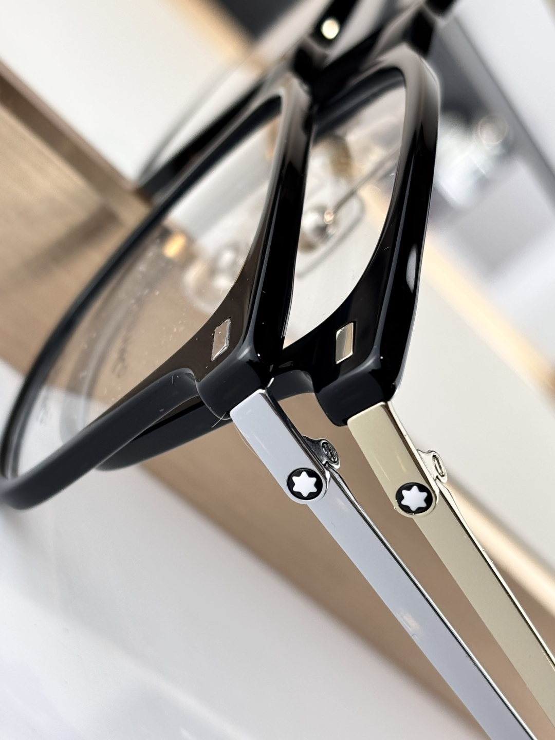 MONT BLANMODEL:MB0395ONSIZE: 52口18-145Titanium 钛 far