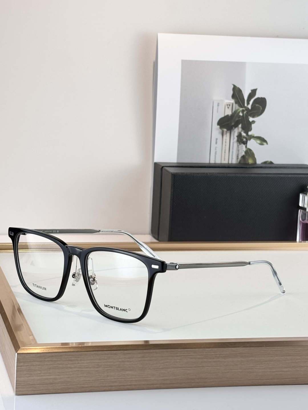 MONT BLANMODEL:MB0395ONSIZE: 52口18-145Titanium 钛 far