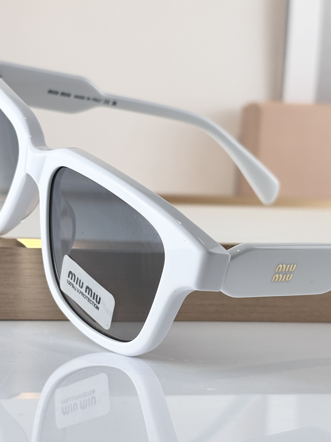 MIU MIMODEL: MU 02ZVSIZE：52口18-142