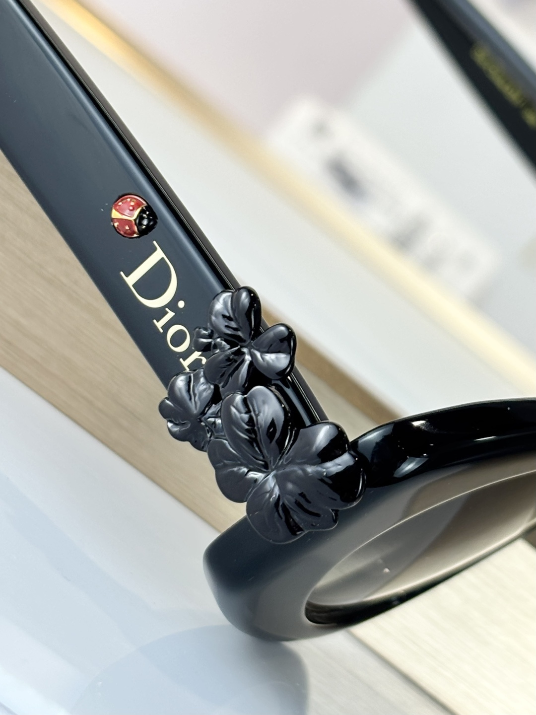 ￼ DIO*MODEL: Dior Clover B1FSIZE：54口19-140