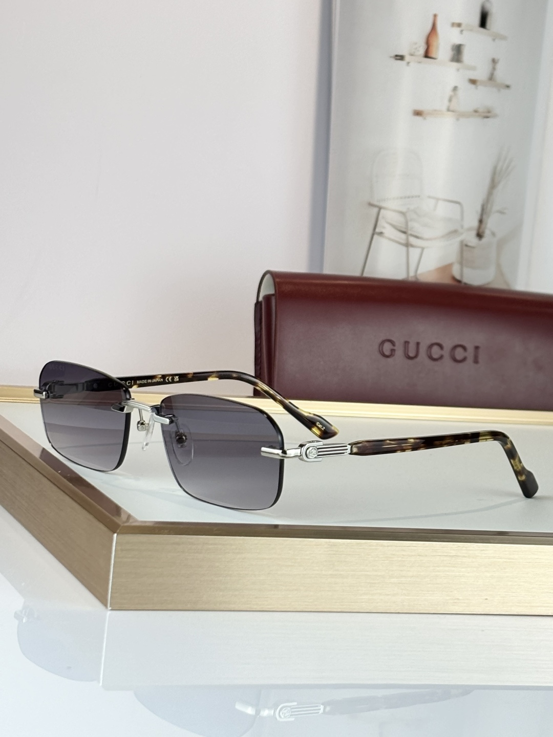 Gucci GUCC*