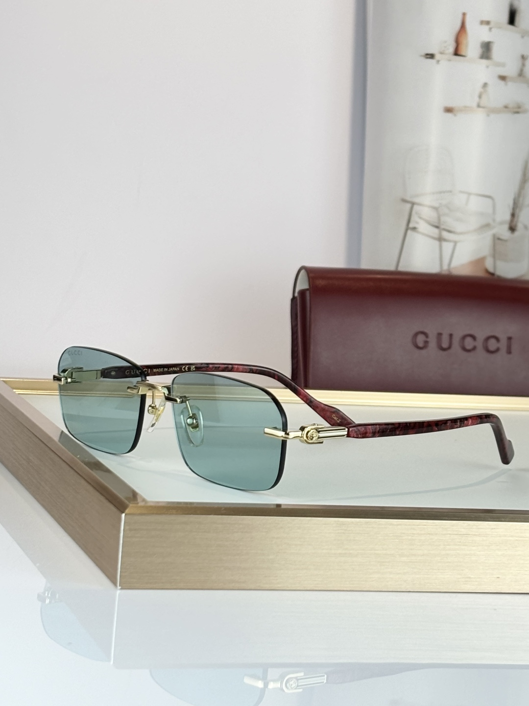 Gucci GUCC*
