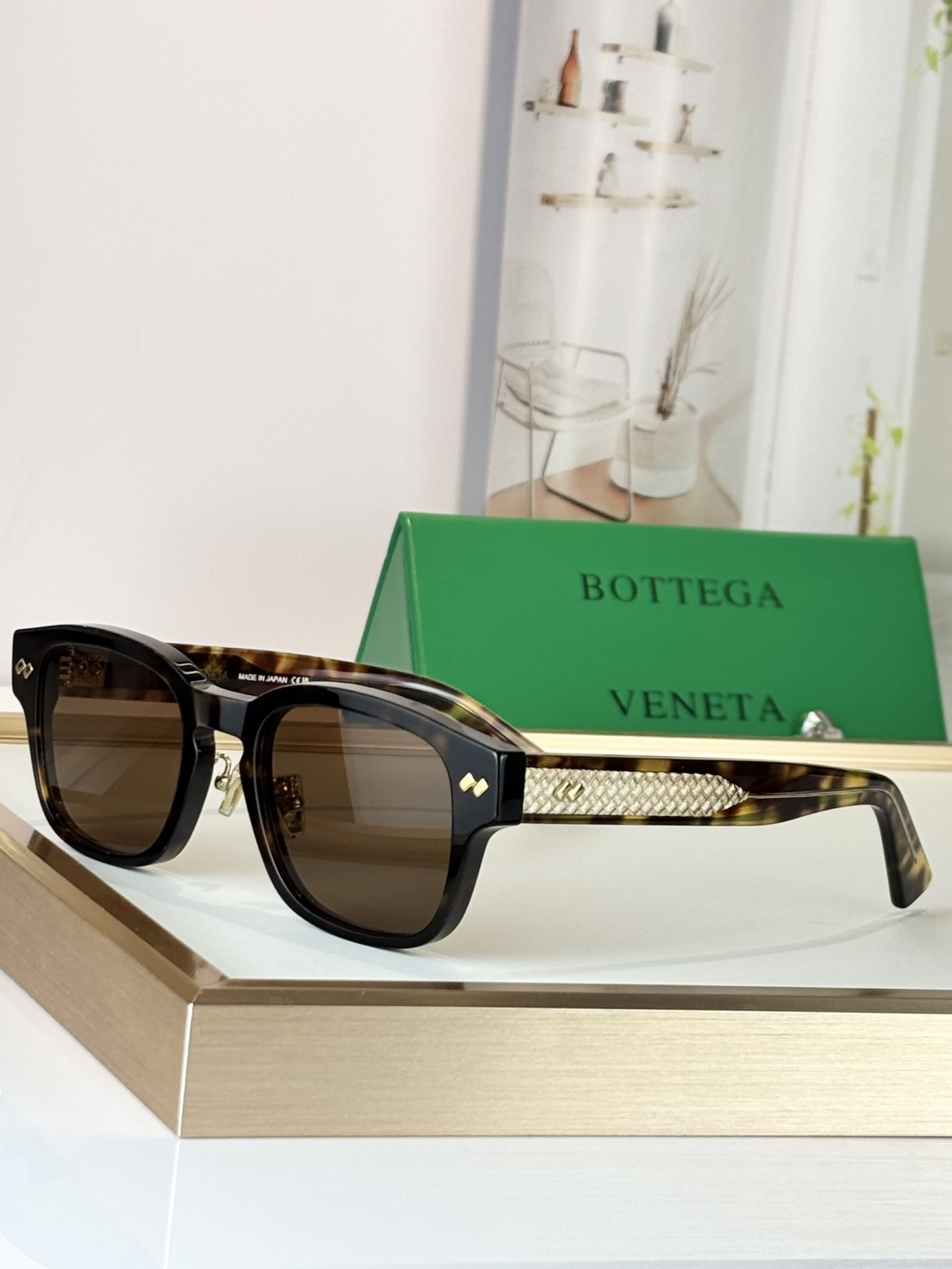 Bottega Venet*MODEL：BV1404OASIZE：53口22-145