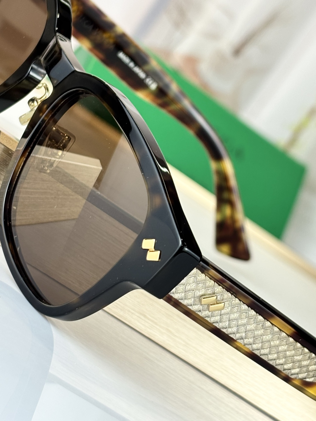 Bottega Venet*MODEL：BV1404OASIZE：53口22-145