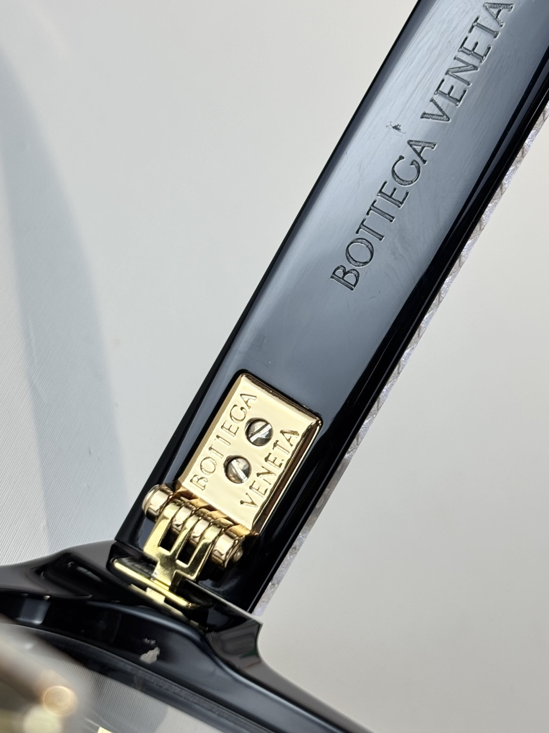 Bottega Venet*MODEL：BV1404OASIZE：53口22-145