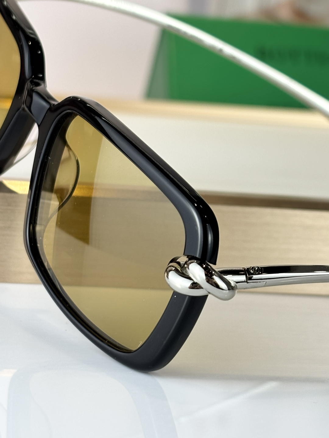 BOTTEGA VENET*MODEL：BV1439SSIZE：53口20-145