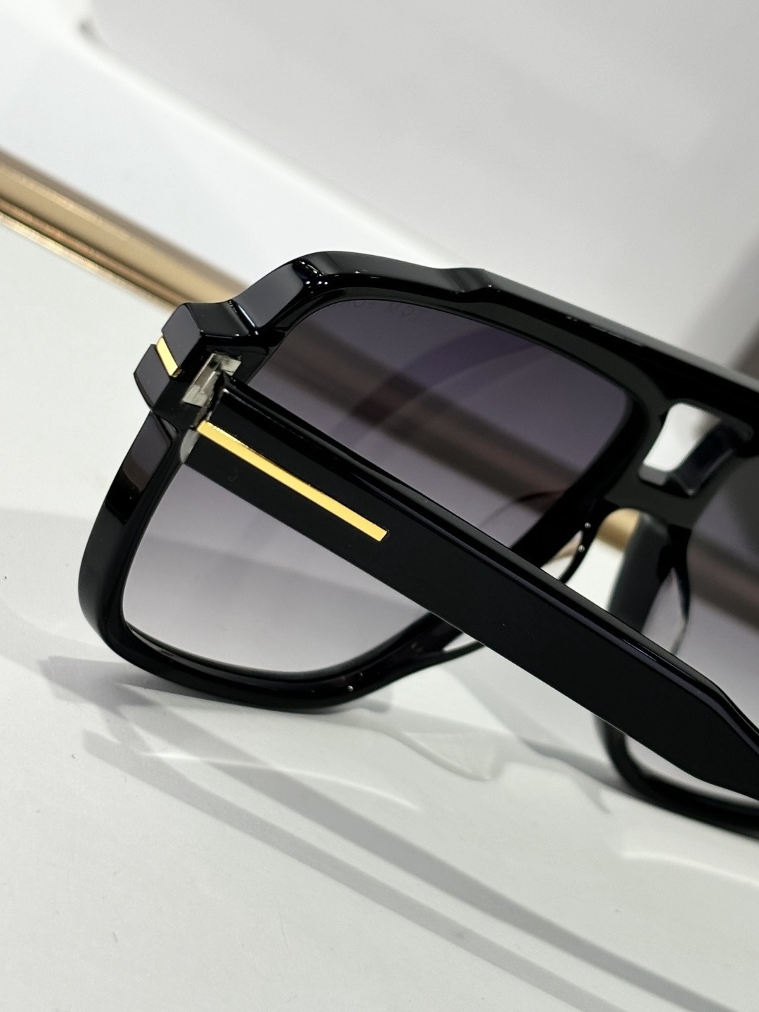 ￼ TOM FORMODEL：TF1177-SIZE：59口15-145