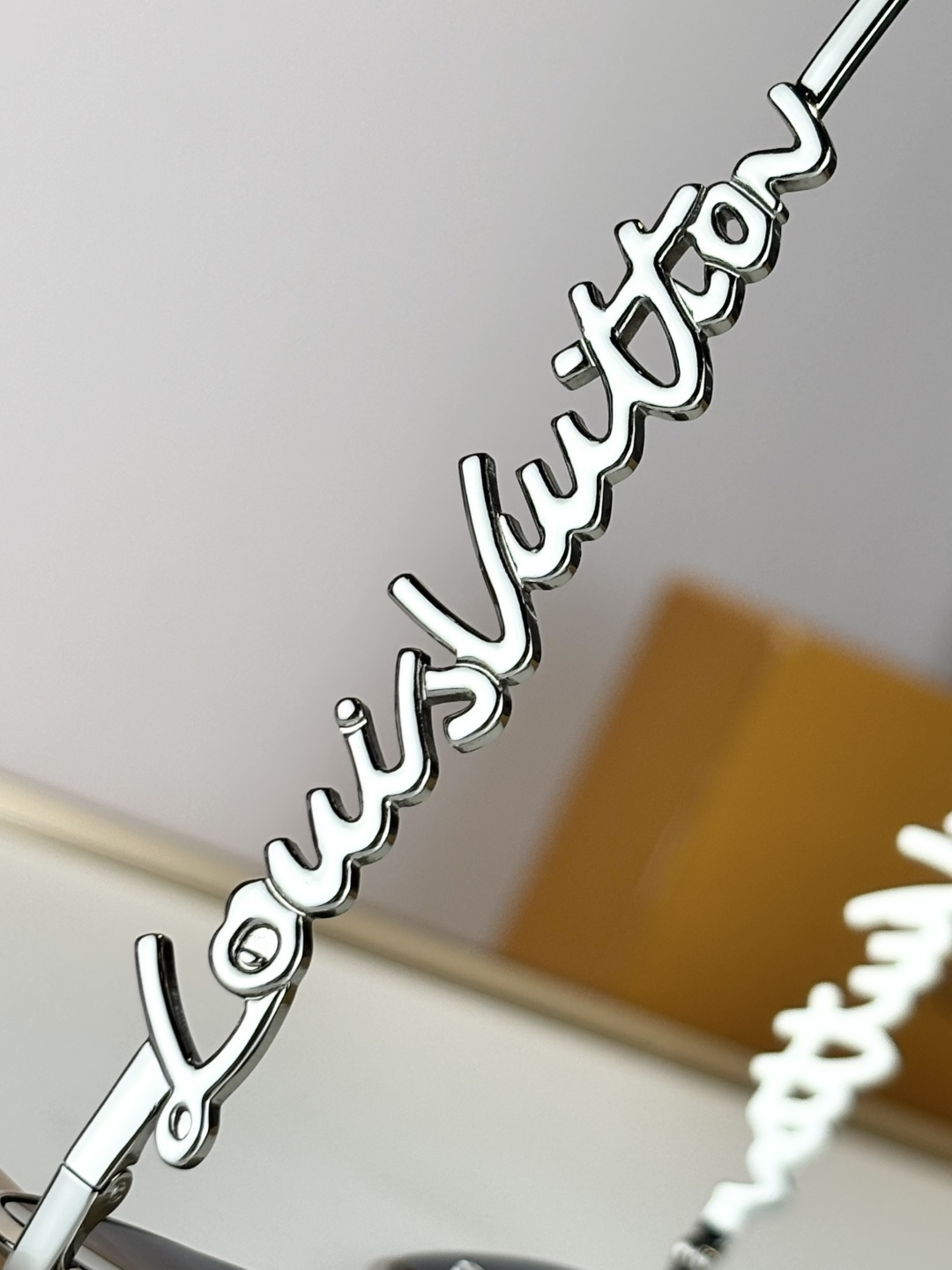 LOUIS 26SS SIZE:Z3171U Size:54-18-140