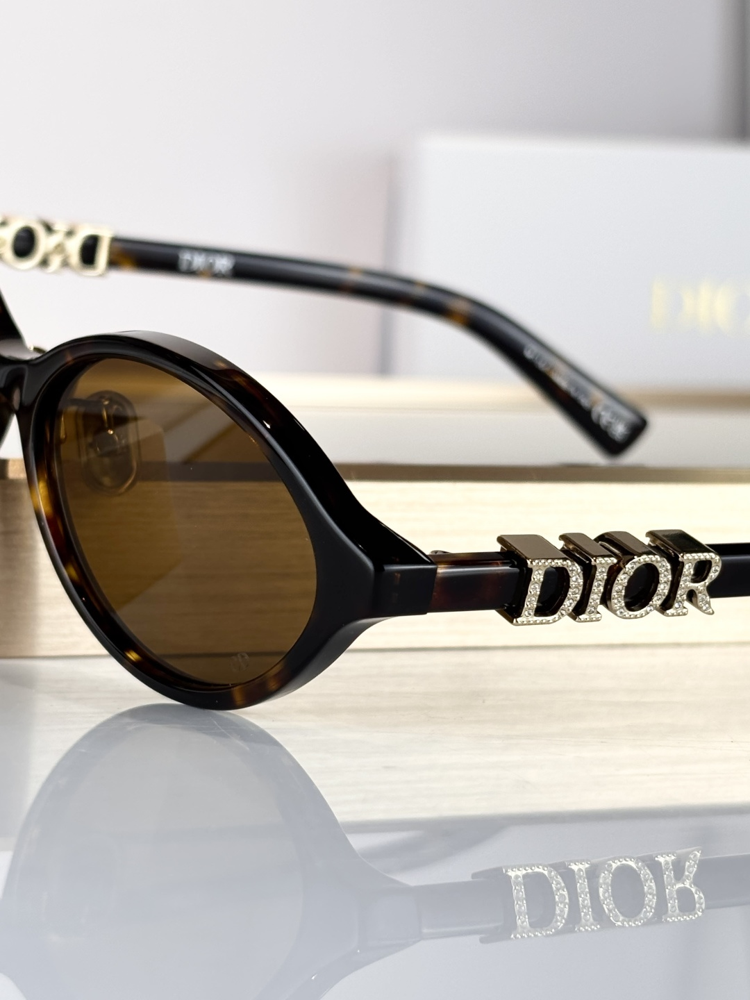 DIORMOD：DiorTreasure R1FSize：57口17-145