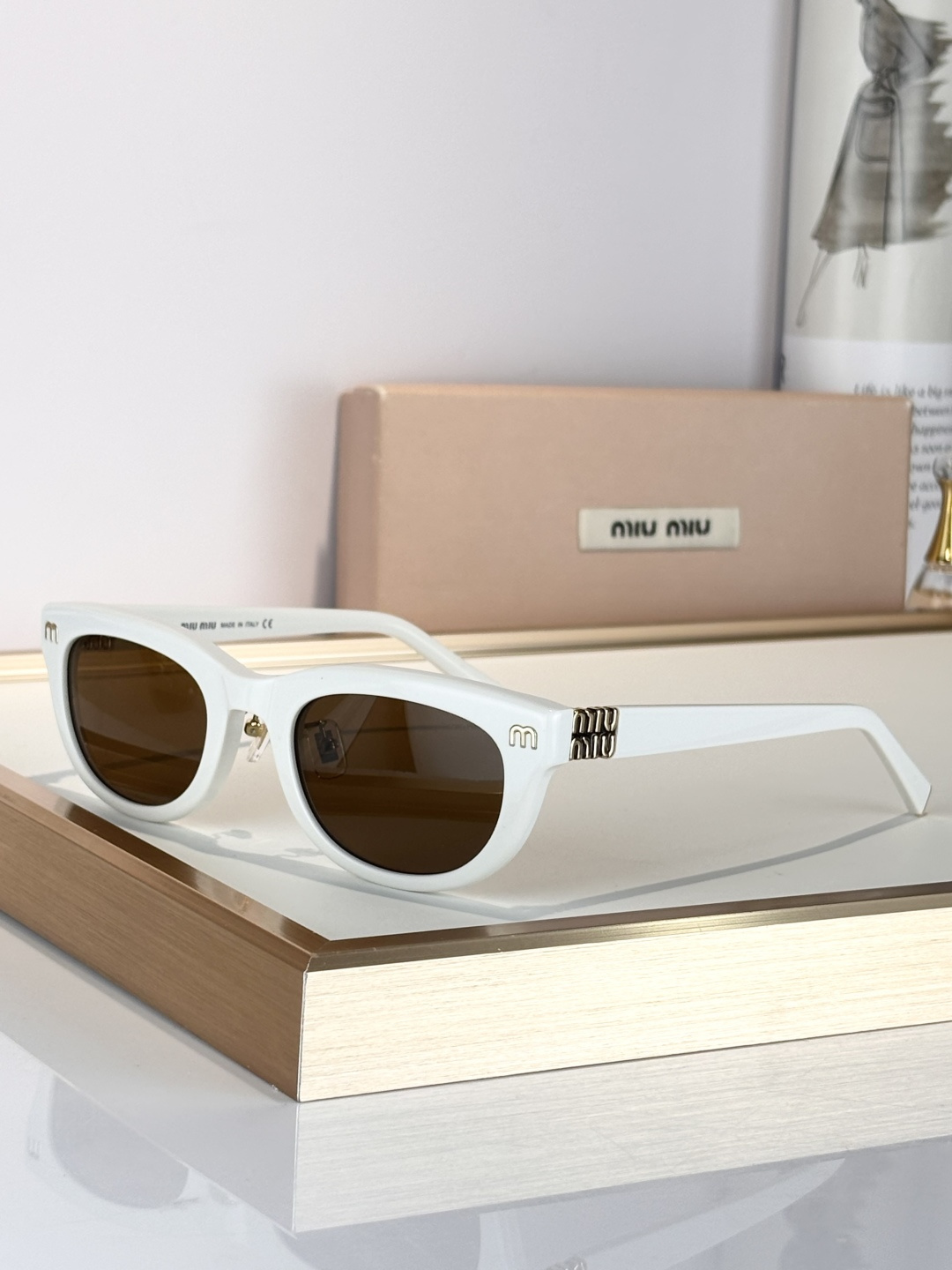 MIU MIUMOD：VMU80SSize：52口23-145