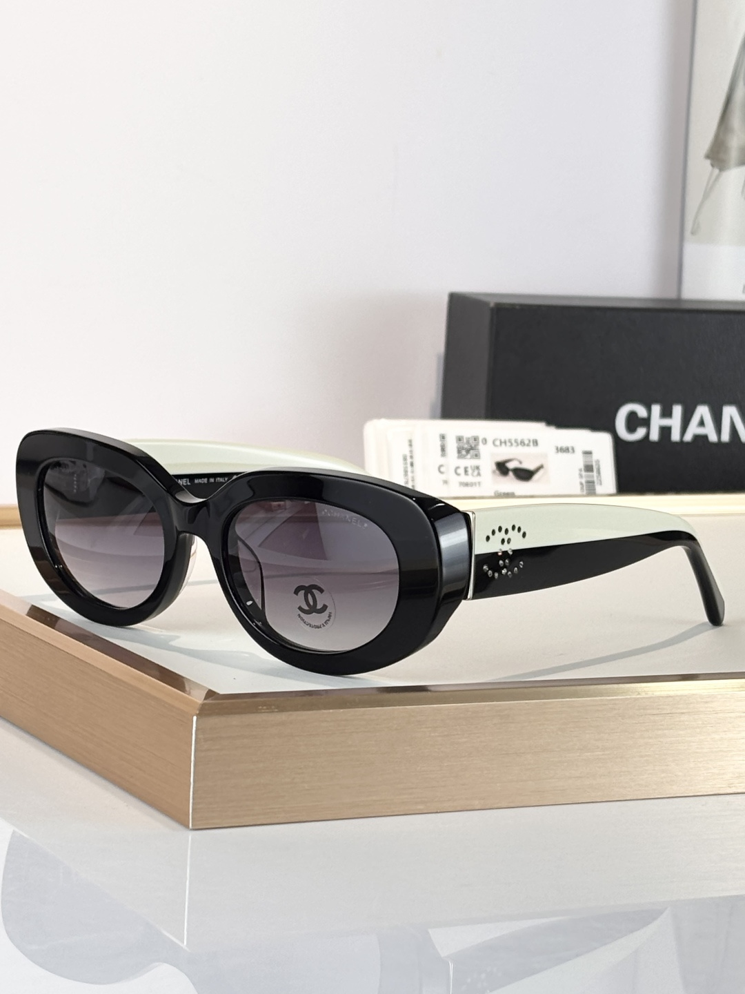 CHANELMODEL：CH5562BSIZE：53口19-140