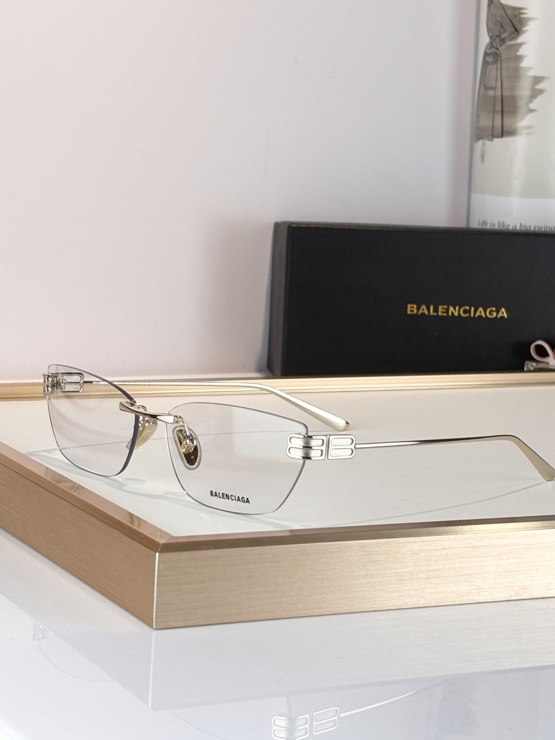 BALENCIAG* Mod：BB0490OSize：62口16-145