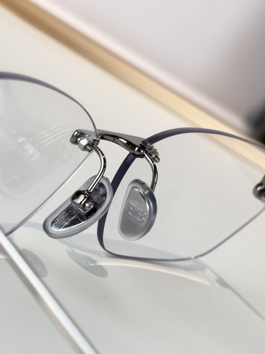 BALENCIAG* Mod：BB0490OSize：62口16-145