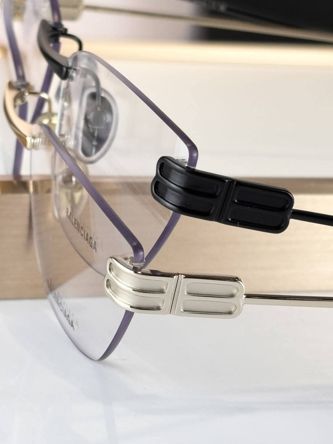 BALENCIAG* Mod：BB0490OSize：62口16-145