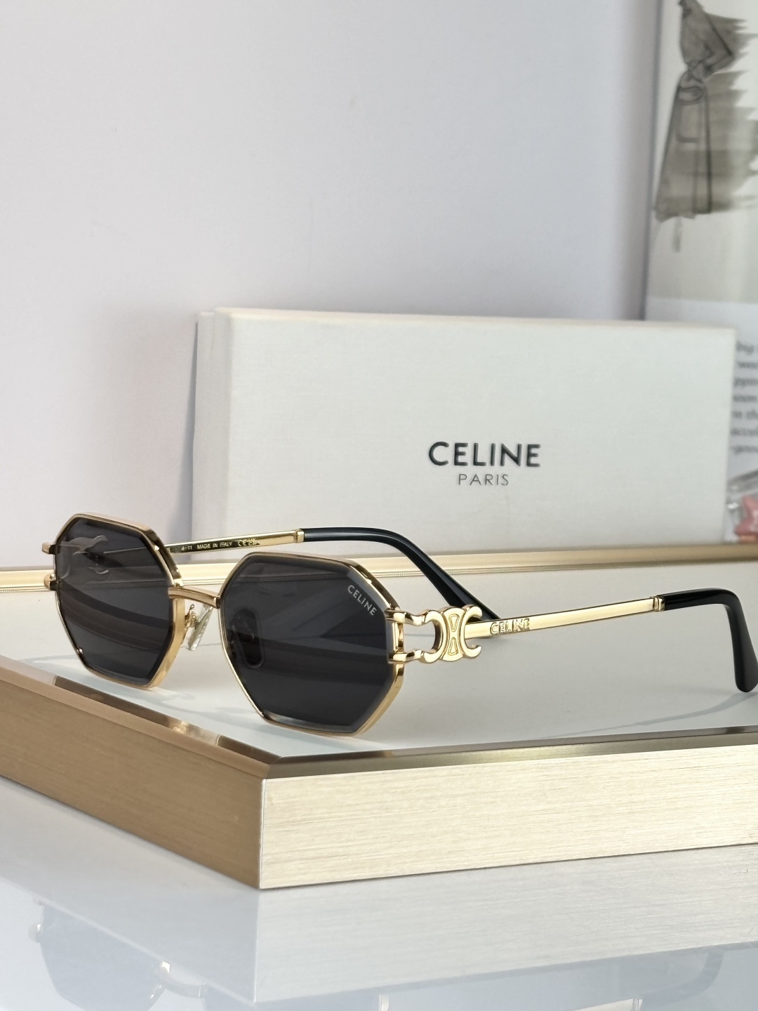 CELINEMOD：CL42149USize：57口18-140