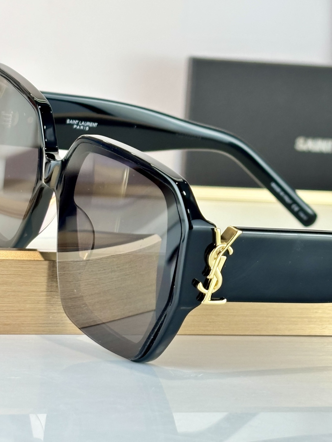 Saint Laurent SAINT LAURENL