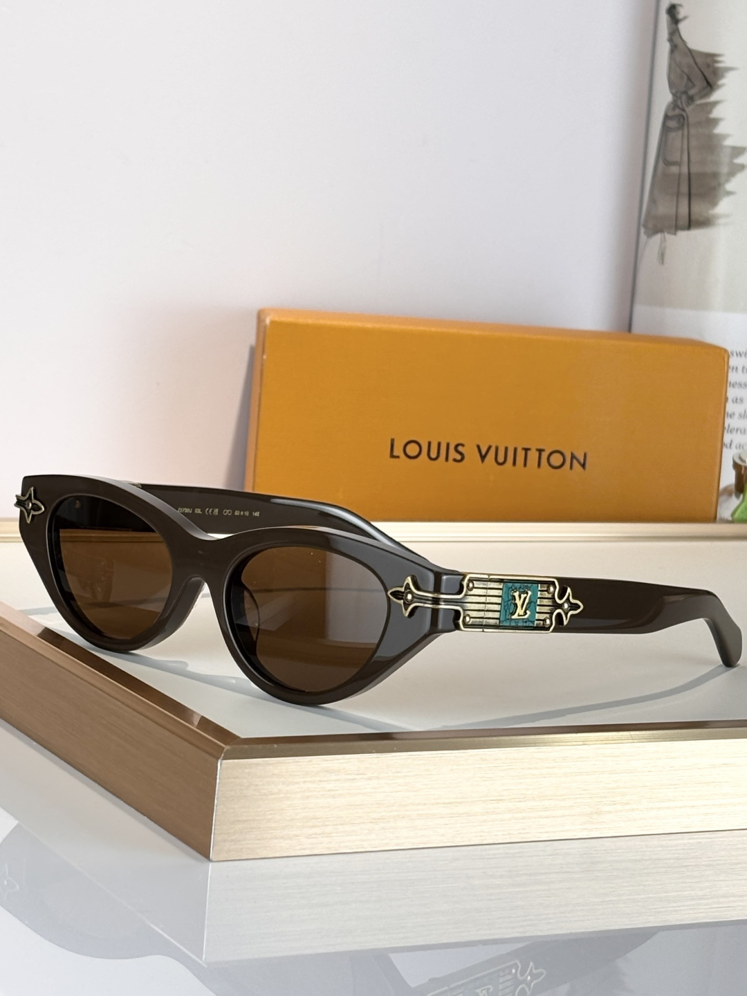 LOUIS VUITTO*MODEL：Z2736USIZE：50口18-145