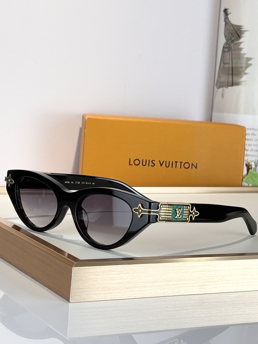 LOUIS VUITTO*MODEL：Z2736USIZE：50口18-145