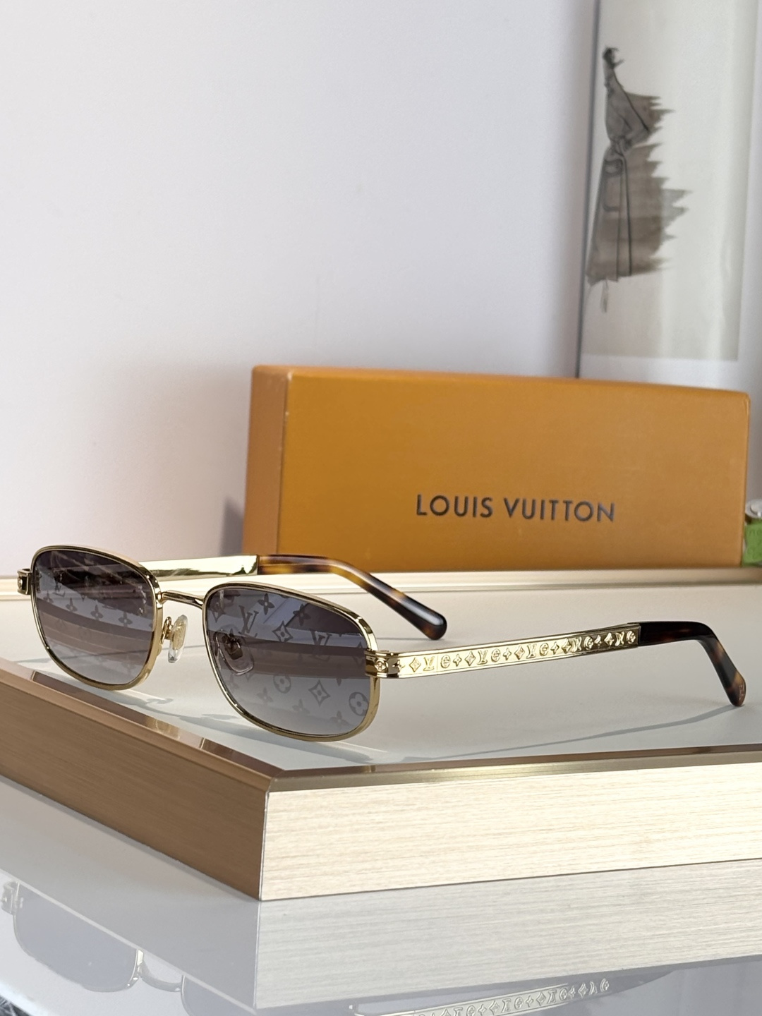 LOUIS VUITTO*MODEL：Z2931USIZE：54口20-145