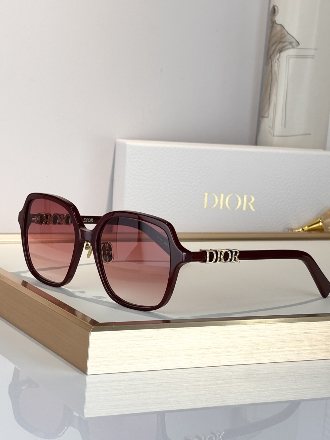 DIO*MODEL: Dior Treasure S1FSIZE：56口18-145