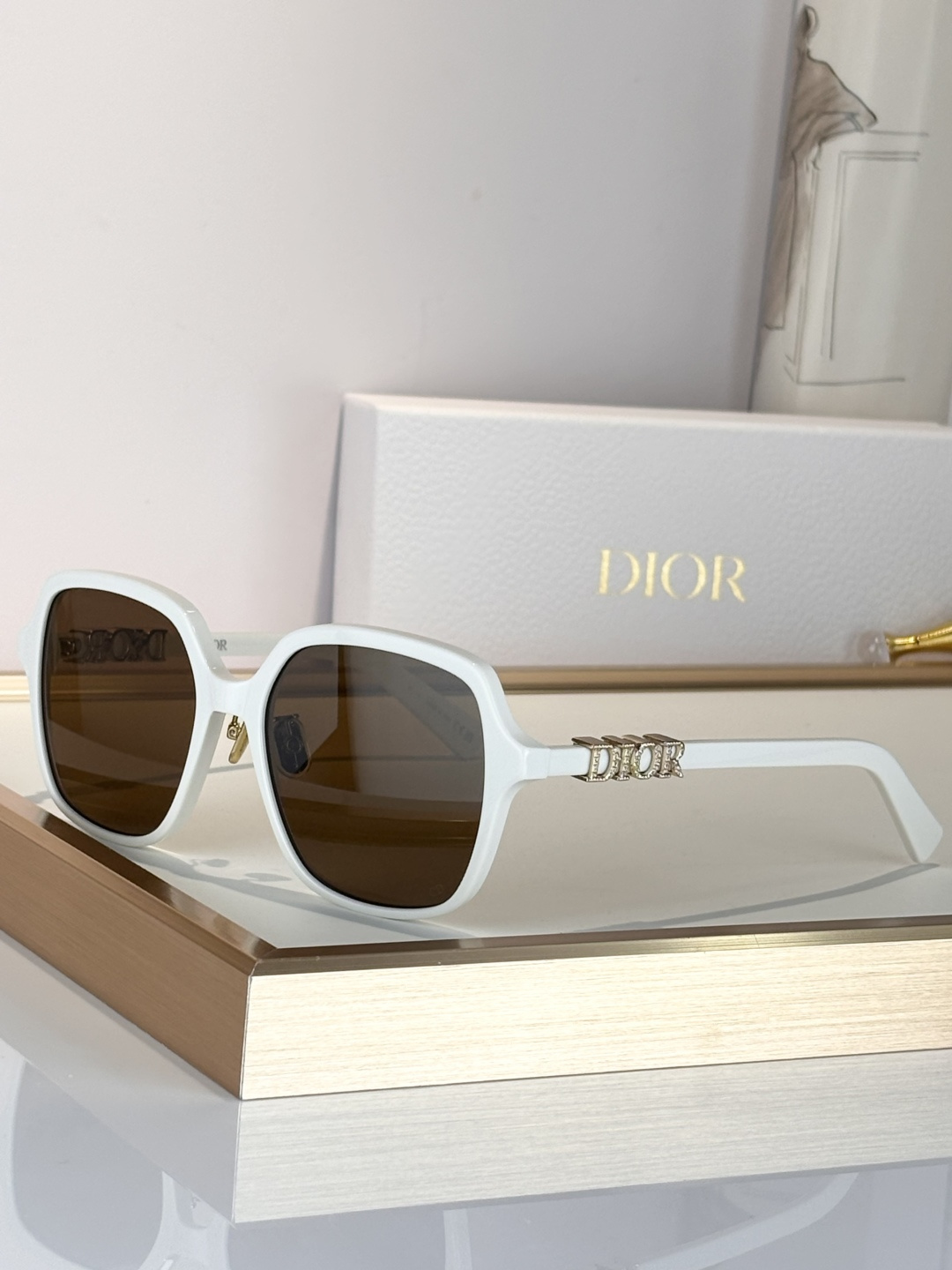 DIO*MODEL: Dior Treasure S1FSIZE：56口18-145
