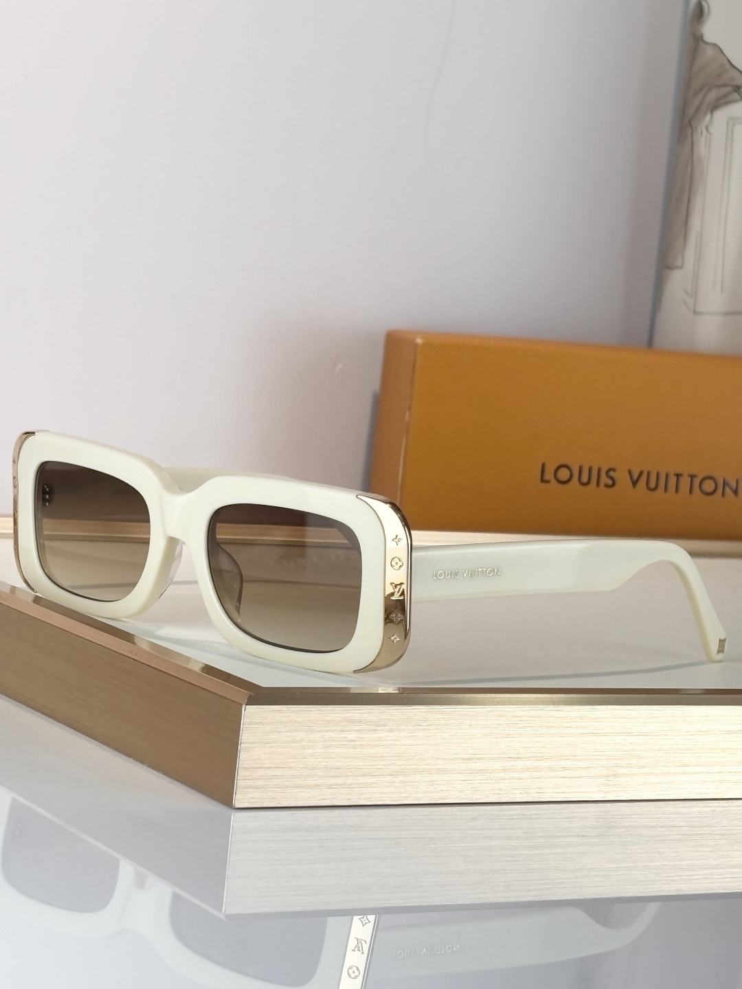 Louis Vuitton Louis Vuitton