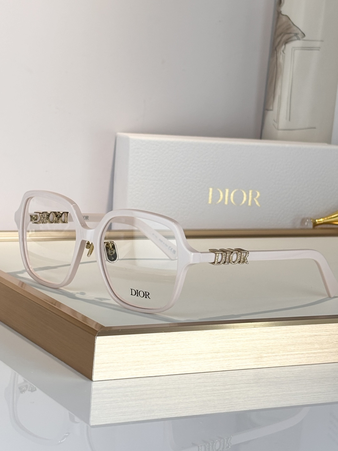 DIO*MODEL: Dior Treasure S1FSIZE：56口18-145