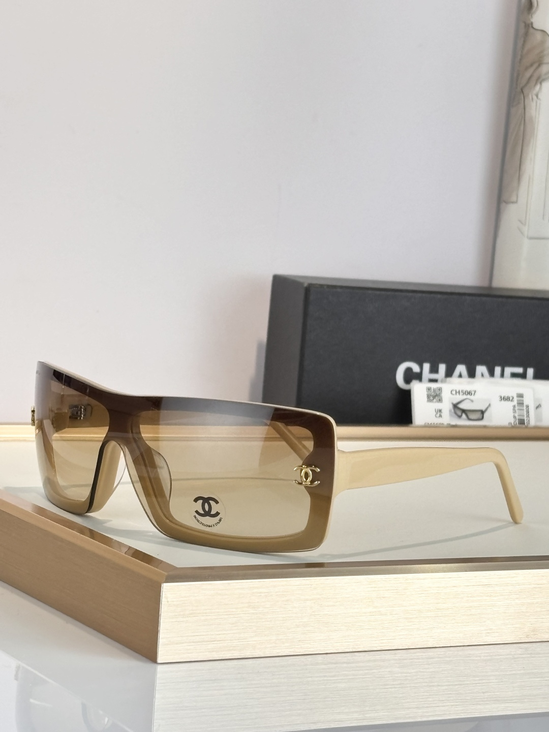 CHANELMODEL：CH5507SIZE：135口125