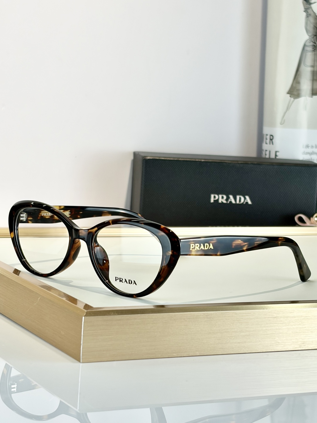 PRADAMOD：K9210Size：52口18-147