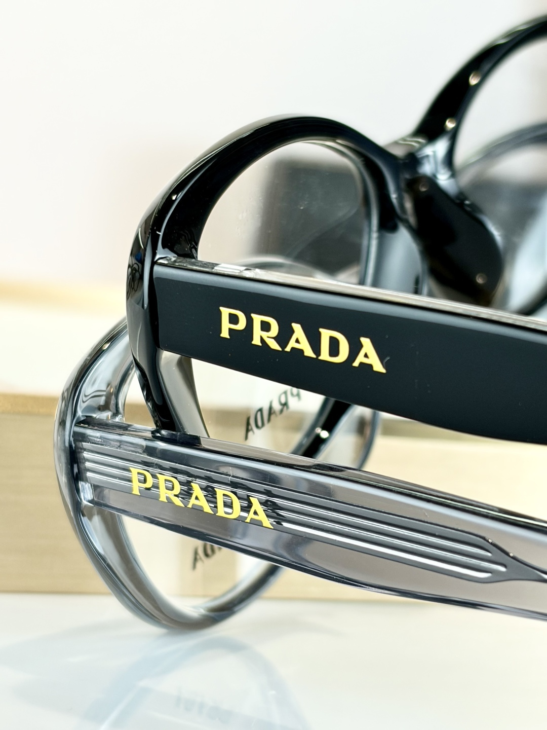 PRADAMOD：K9210Size：52口18-147