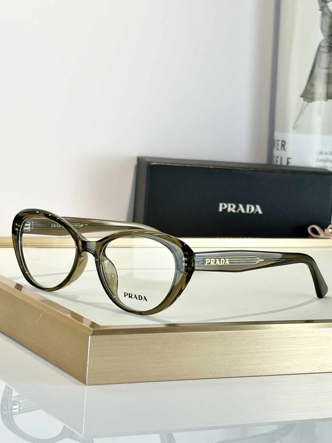 PRADAMOD：K9210Size：52口18-147