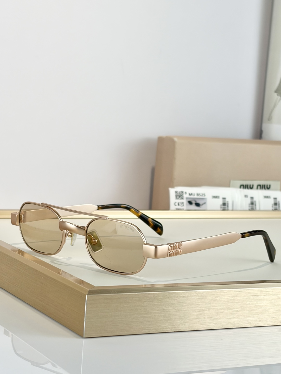 MIU MIUMODEL:MU B52SSIZE：52口21-135