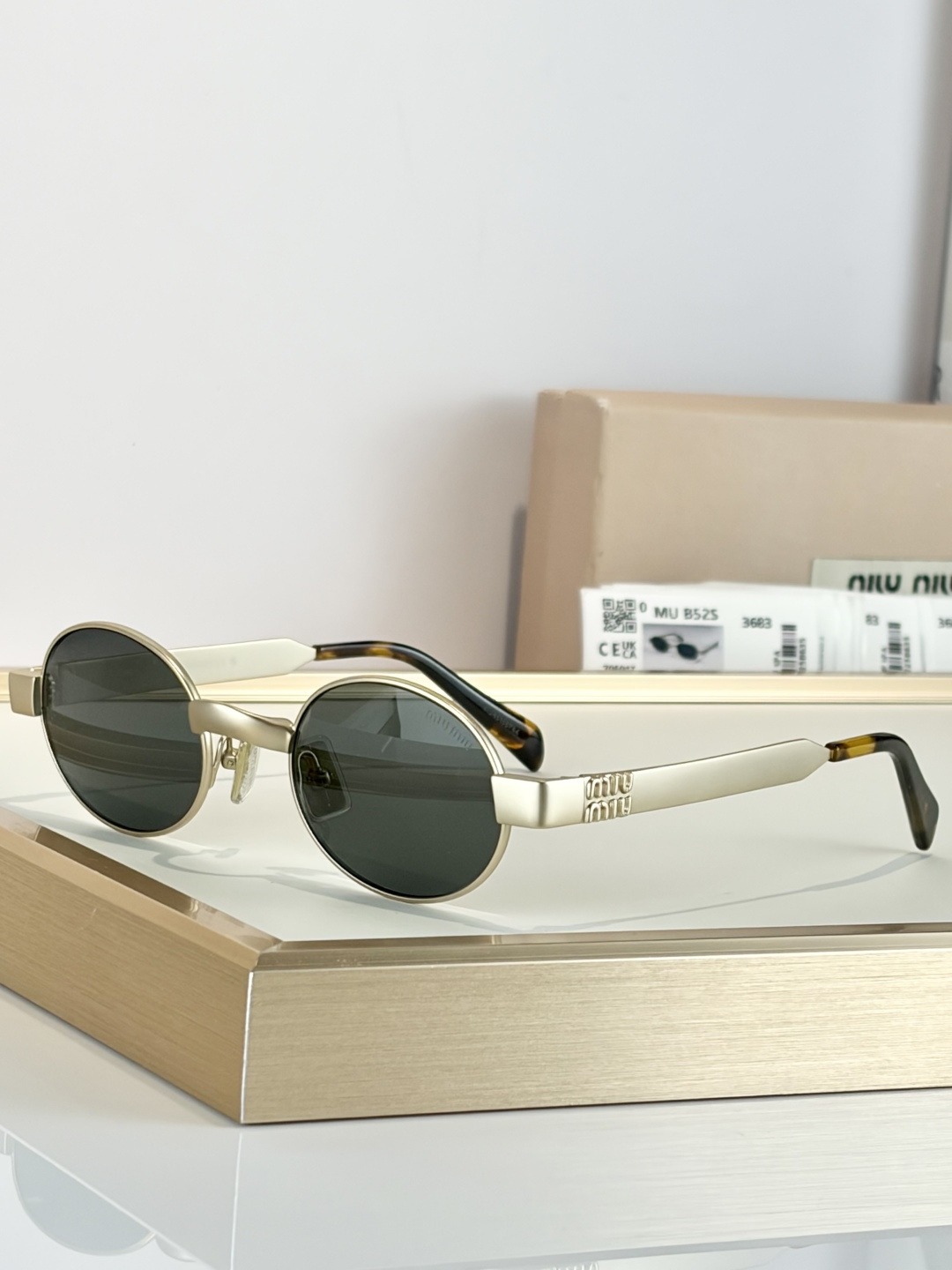 MIU MIUMODEL:MU B51SSIZE：47口21-135