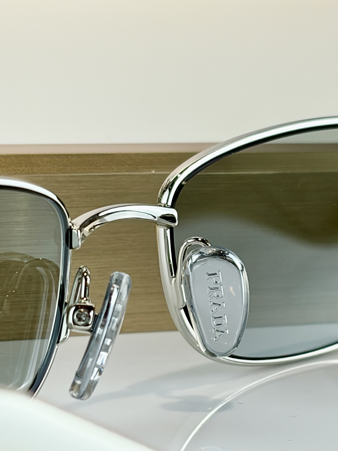 PRADAMODEL：PR D51SSIZE：55口18-140