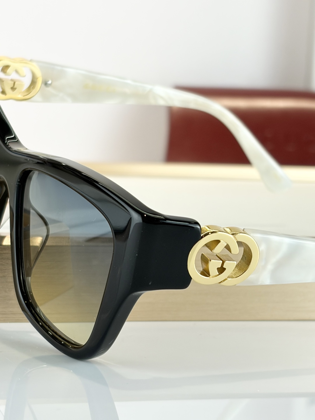 GUCCIMOD：GG2124OSize：52口18-135