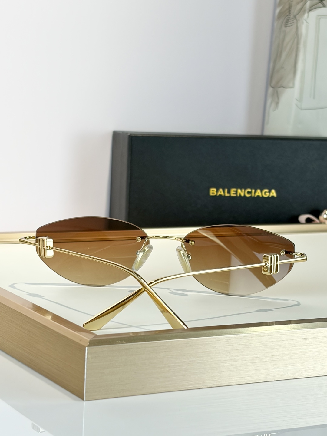 BALENCIAG*MOD：BB0508Ssize：61口17-145