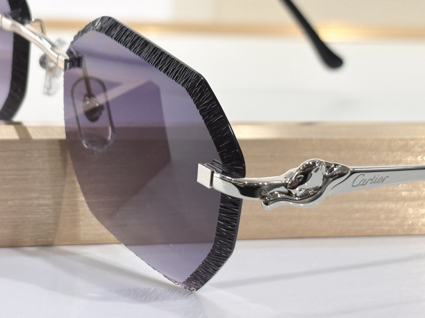 Cartie*ToP quality MOD:CT0910S57-20-135绝美工艺ins 热卖款Ph