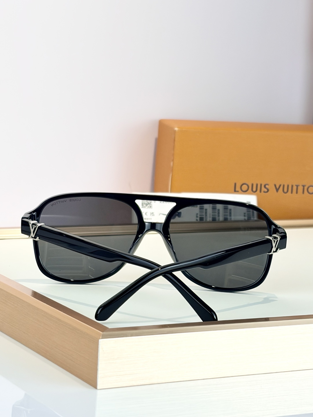 LOUIS VUITTONMODEL：Z2866USIZE：57口17-140