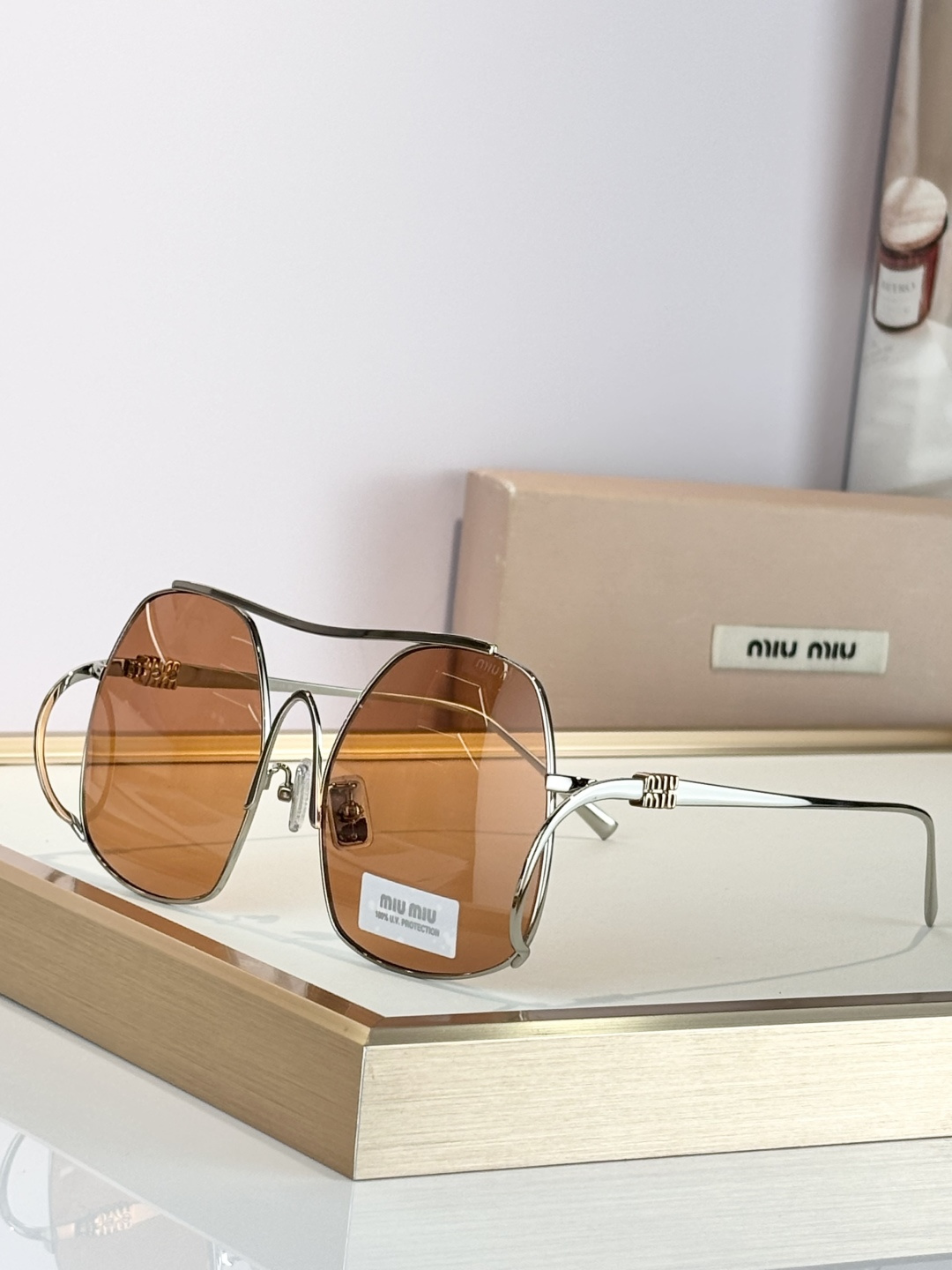 MIUMIUMOD：SMUA55SIZE：57-18-150新版本双色电镀