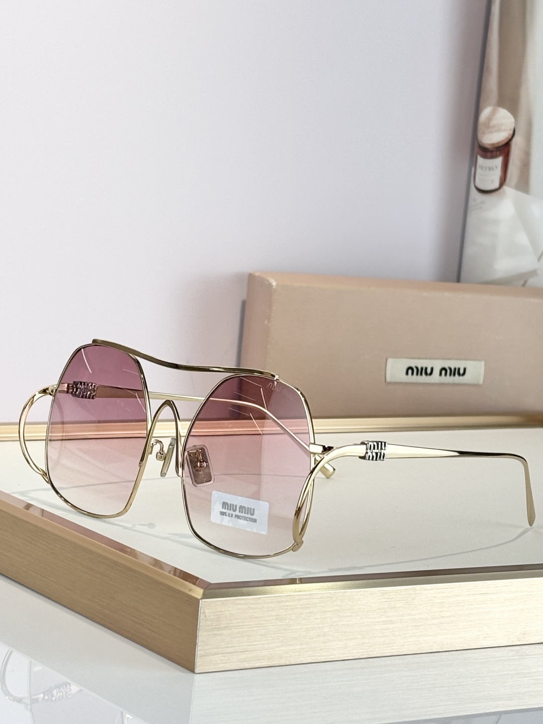 MIUMIUMOD：SMUA55SIZE：57-18-150新版本双色电镀