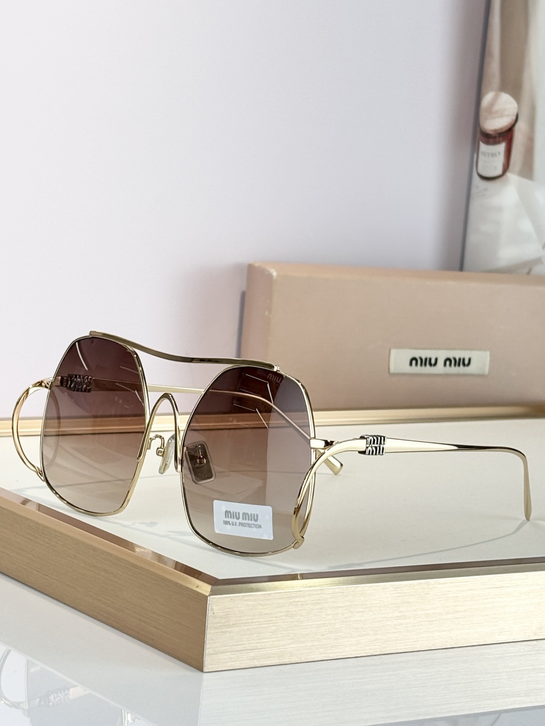 MIUMIUMOD：SMUA55SIZE：57-18-150新版本双色电镀