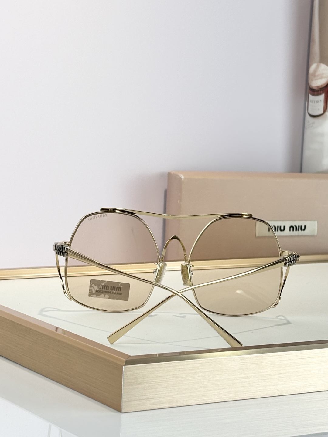 MIUMIUMOD：SMUA55SIZE：57-18-150新版本双色电镀