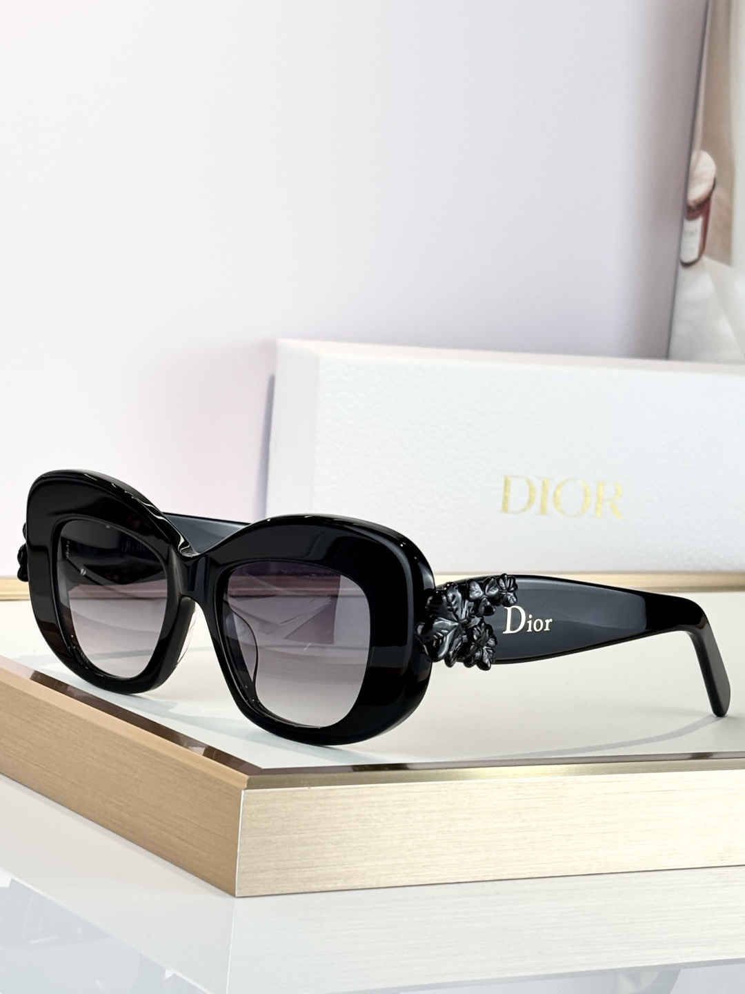DIO*MODEL: Dior Clover S3FSIZE：51口18-145