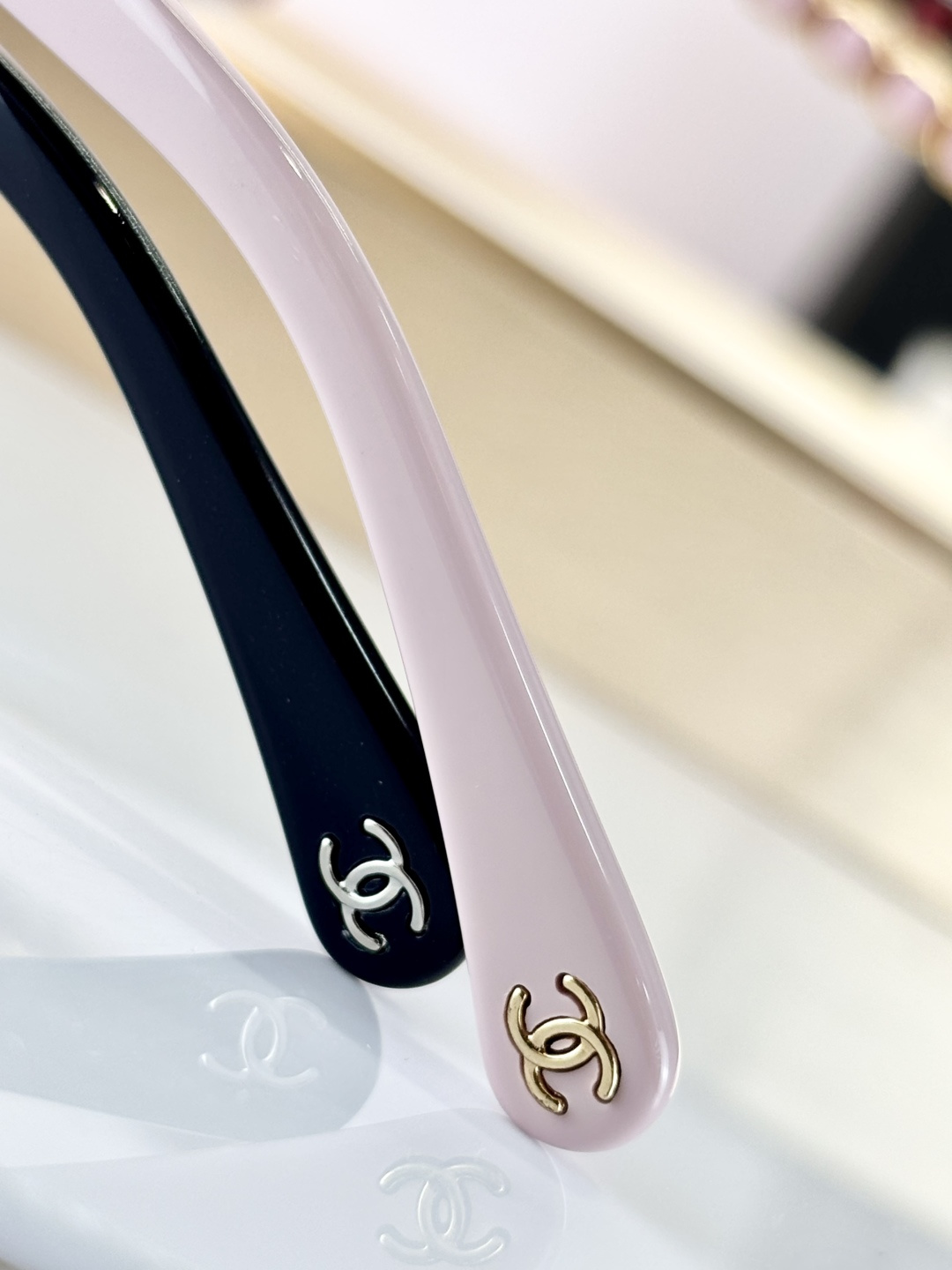 CHANELMODEL：CH5548QSIZE：54口17-142