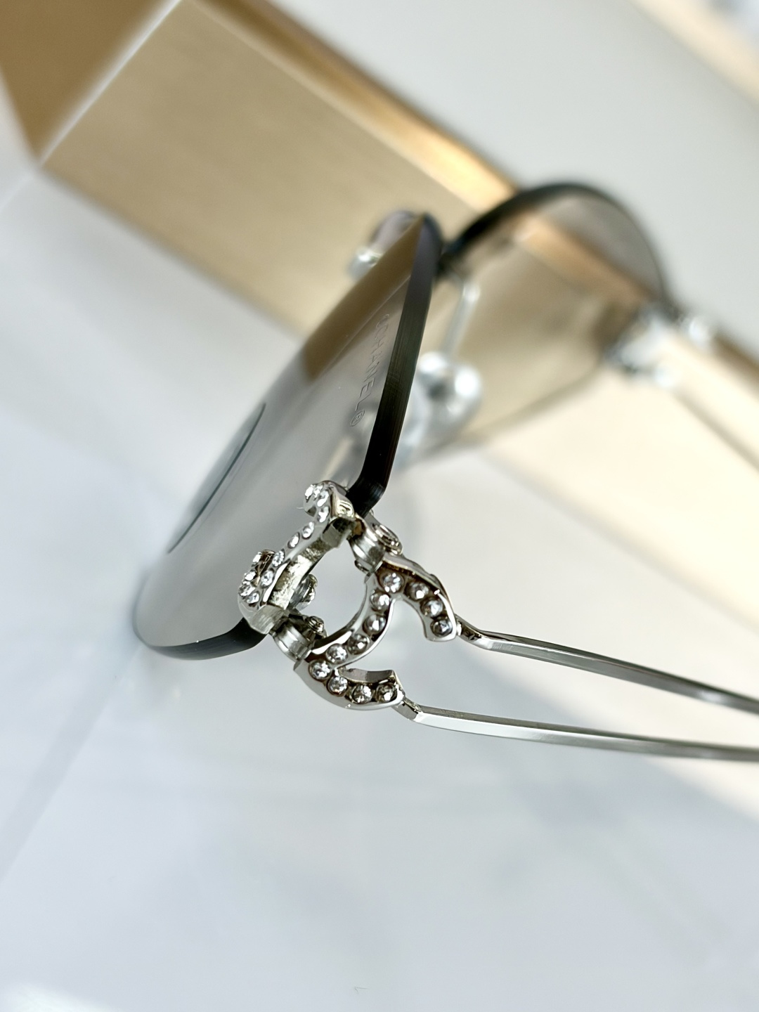 CHANELMODEL：CH4049-BSIZE：57口17-145