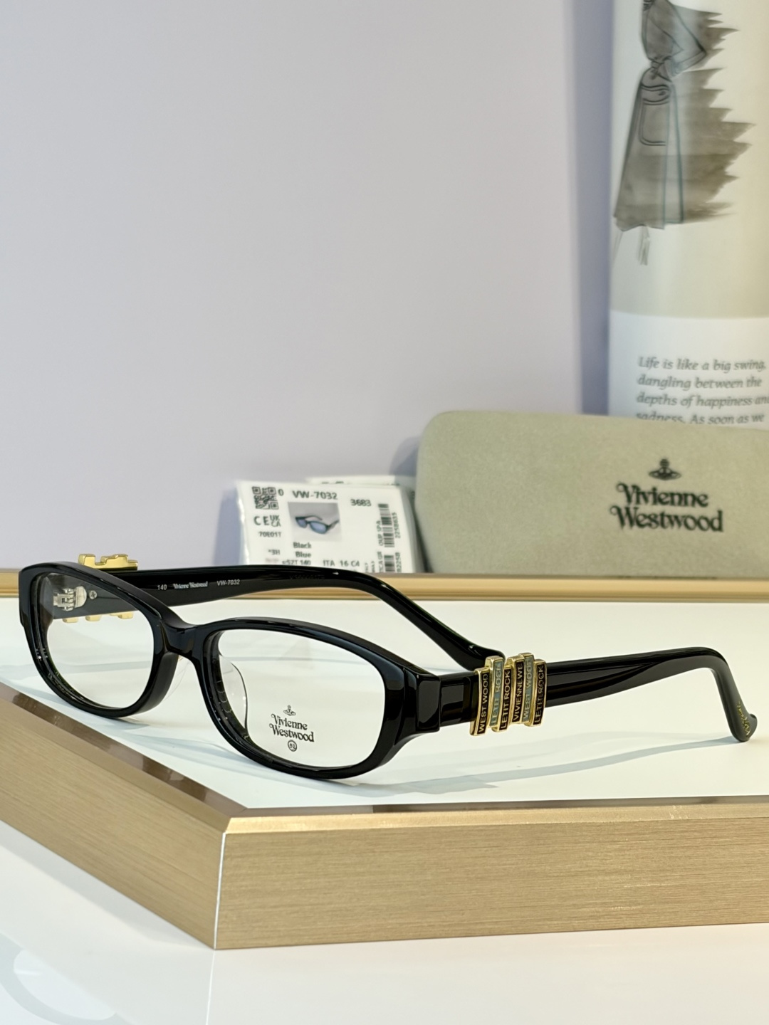 Vivienne WestwoodMod ：VW7032Size ：52口16-140西太后设计