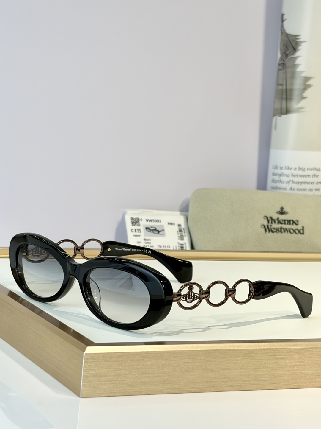 Vivienne WestwoodMod ：VW5093Size ：54口18-145西太后设计