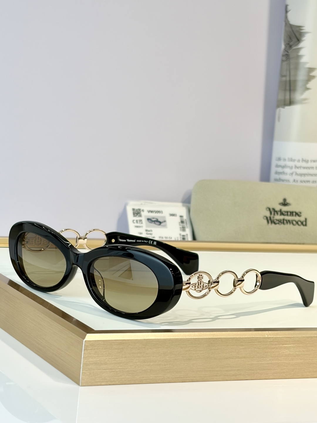 Vivienne WestwoodMod ：VW5093Size ：54口18-145西太后设计