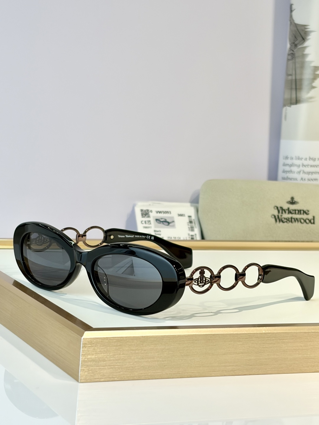 Vivienne WestwoodMod ：VW5093Size ：54口18-145西太后设计