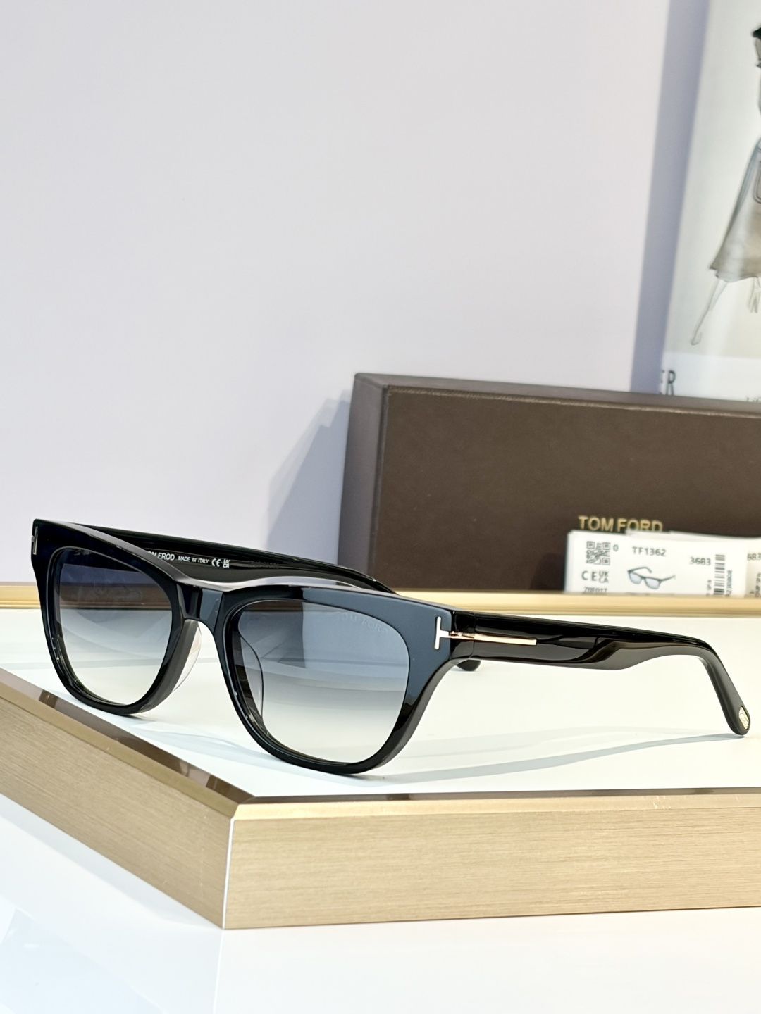 TOM FORDMODEL：TF1362SIZE：53口16-145